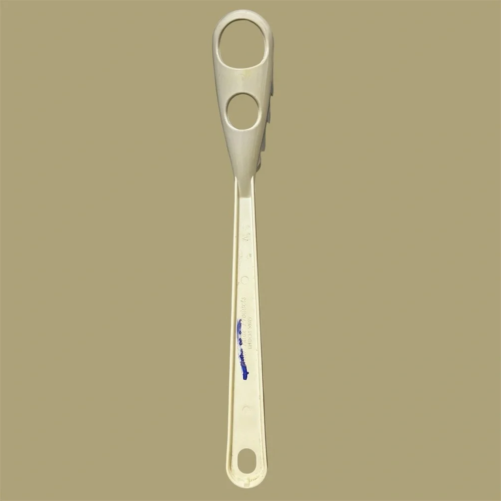 Vintage Tailor Made Products off white Spaghetti Server.